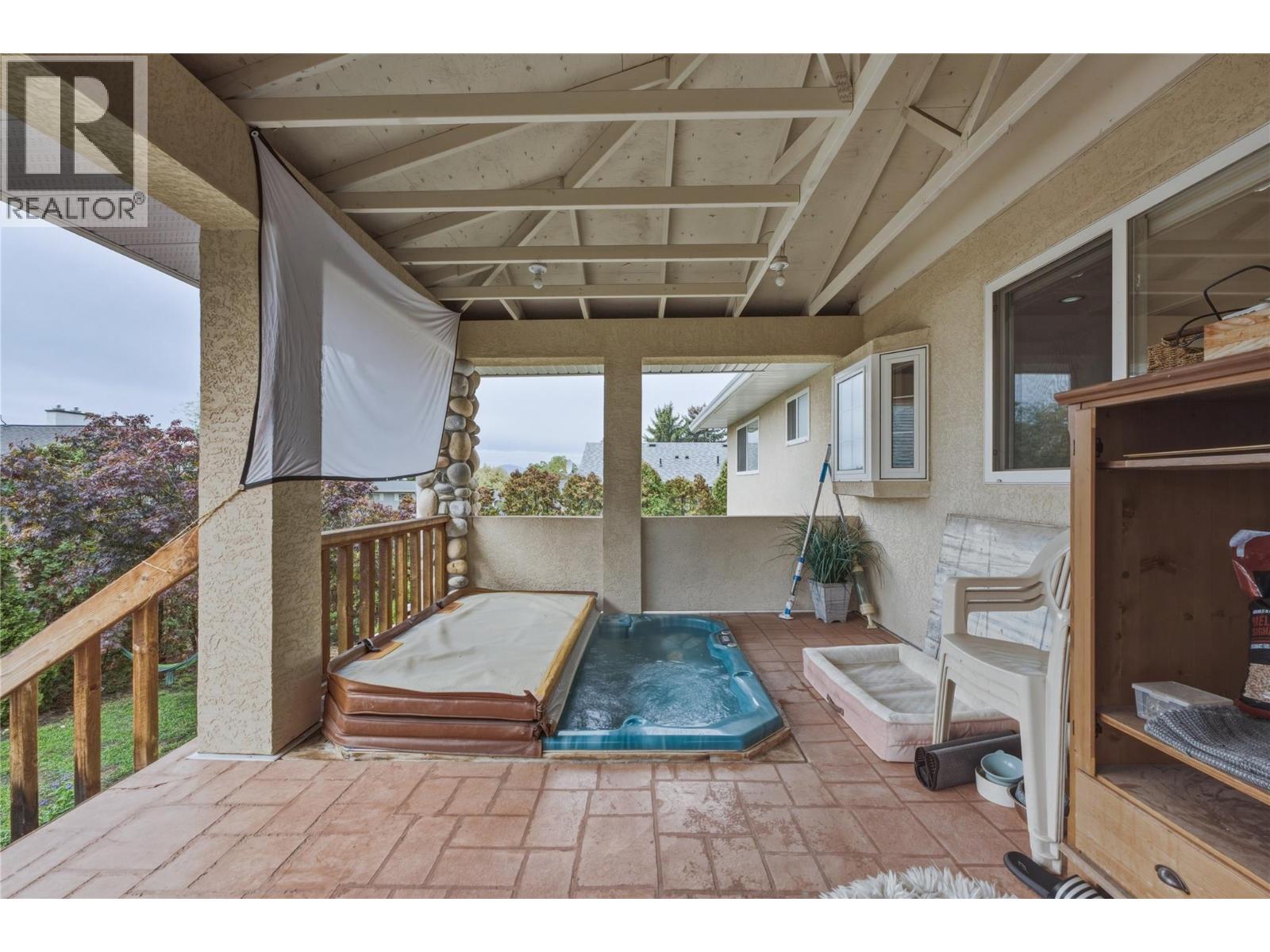 1206 39b Avenue Property Photo 27