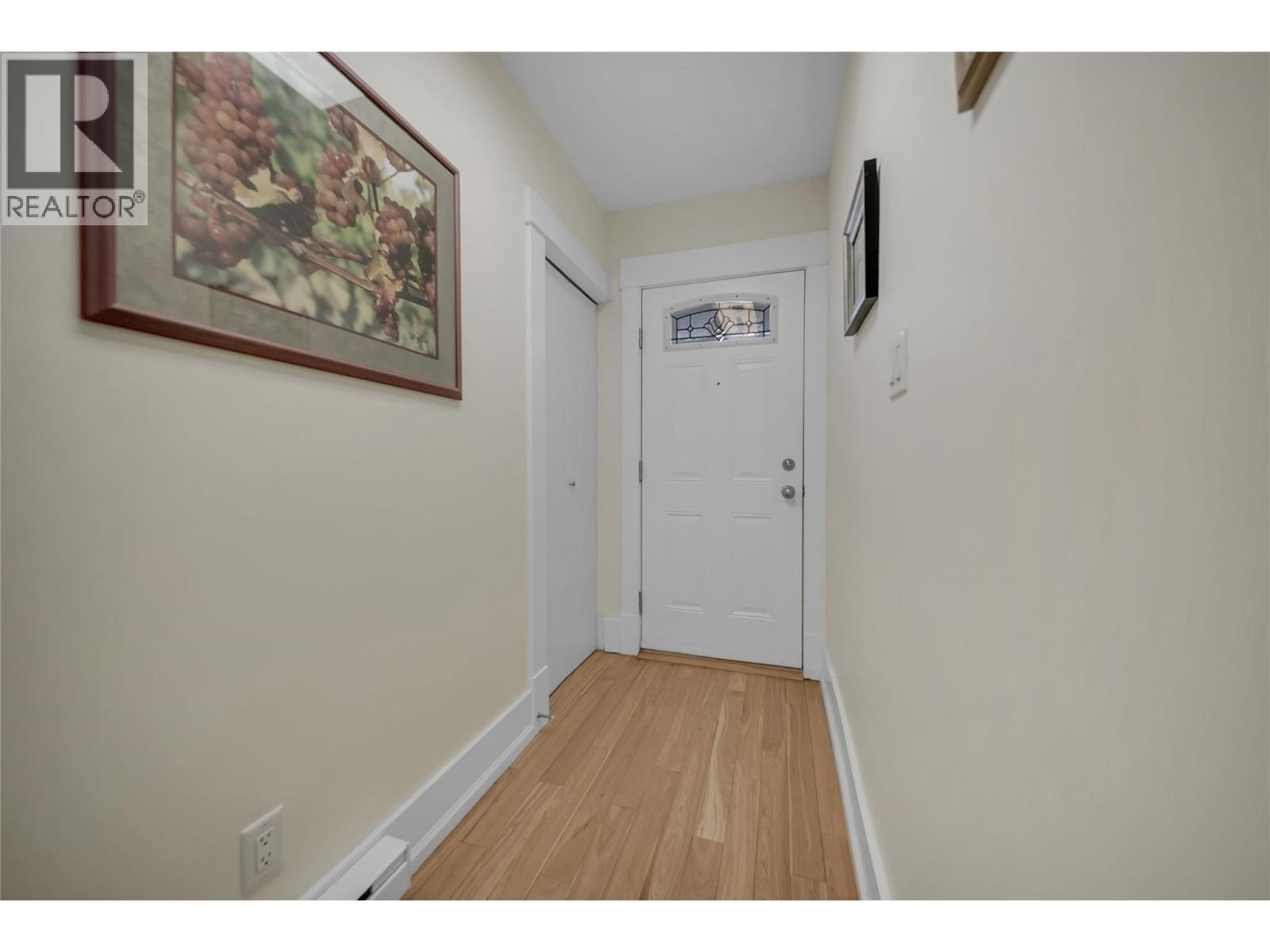 597 Eckhardt Avenue E Property Photo 6