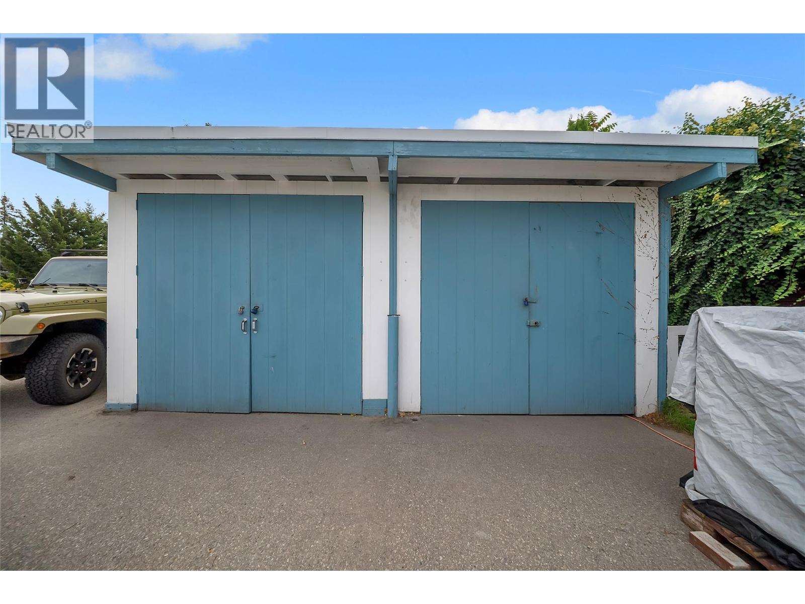 597 Eckhardt Avenue E Property Photo 35