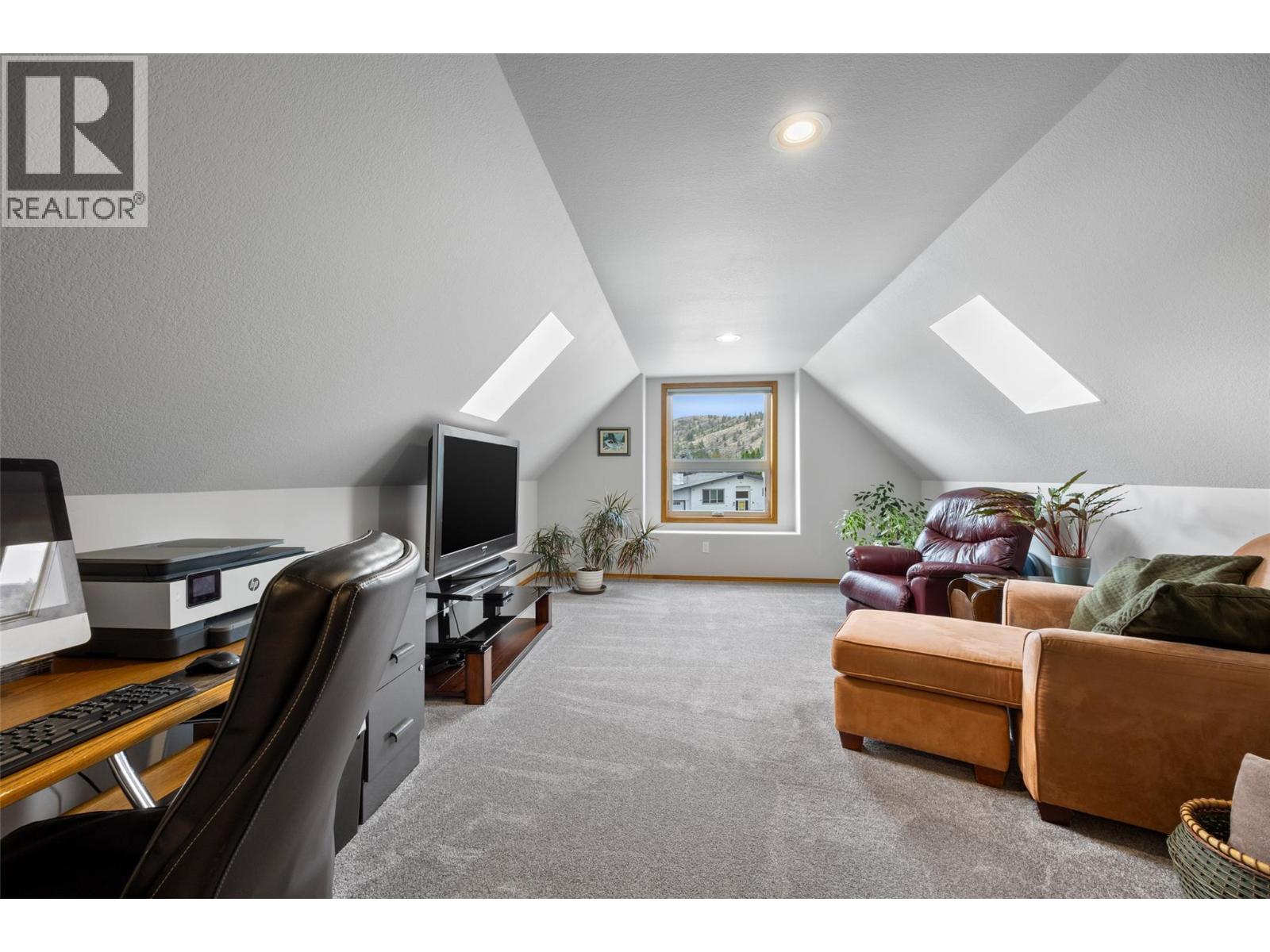 780 Huntington Drive Property Photo 26