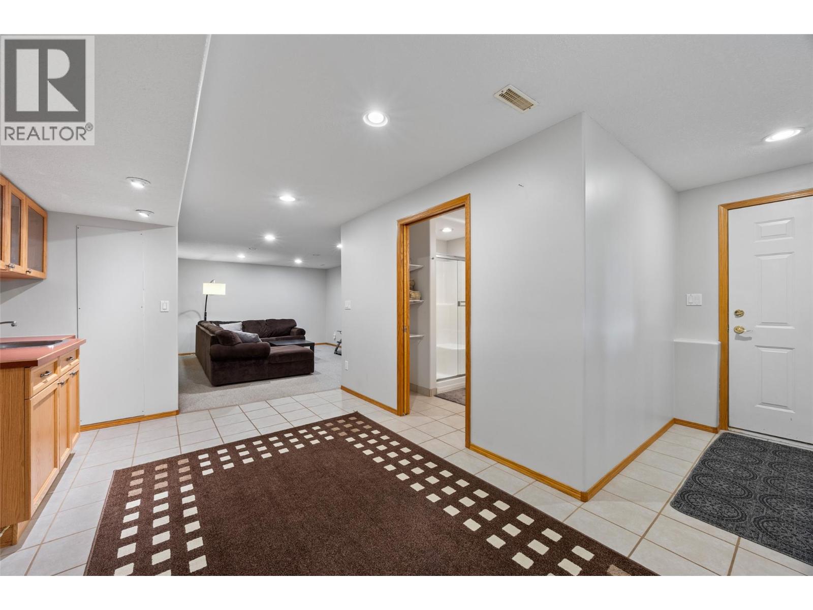 780 Huntington Drive Property Photo 30