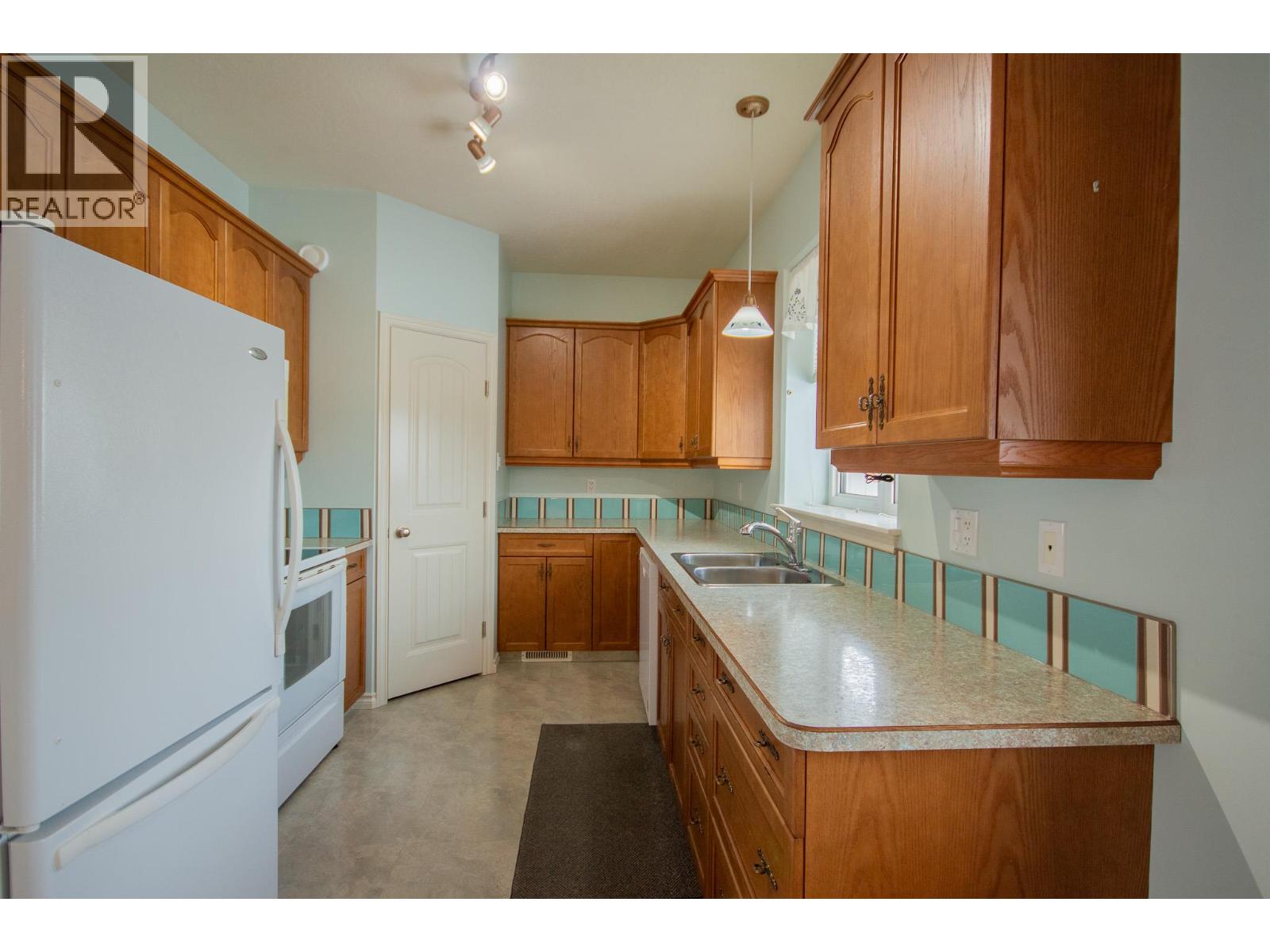 11001 17 Street Unit# 1 Property Photo 2
