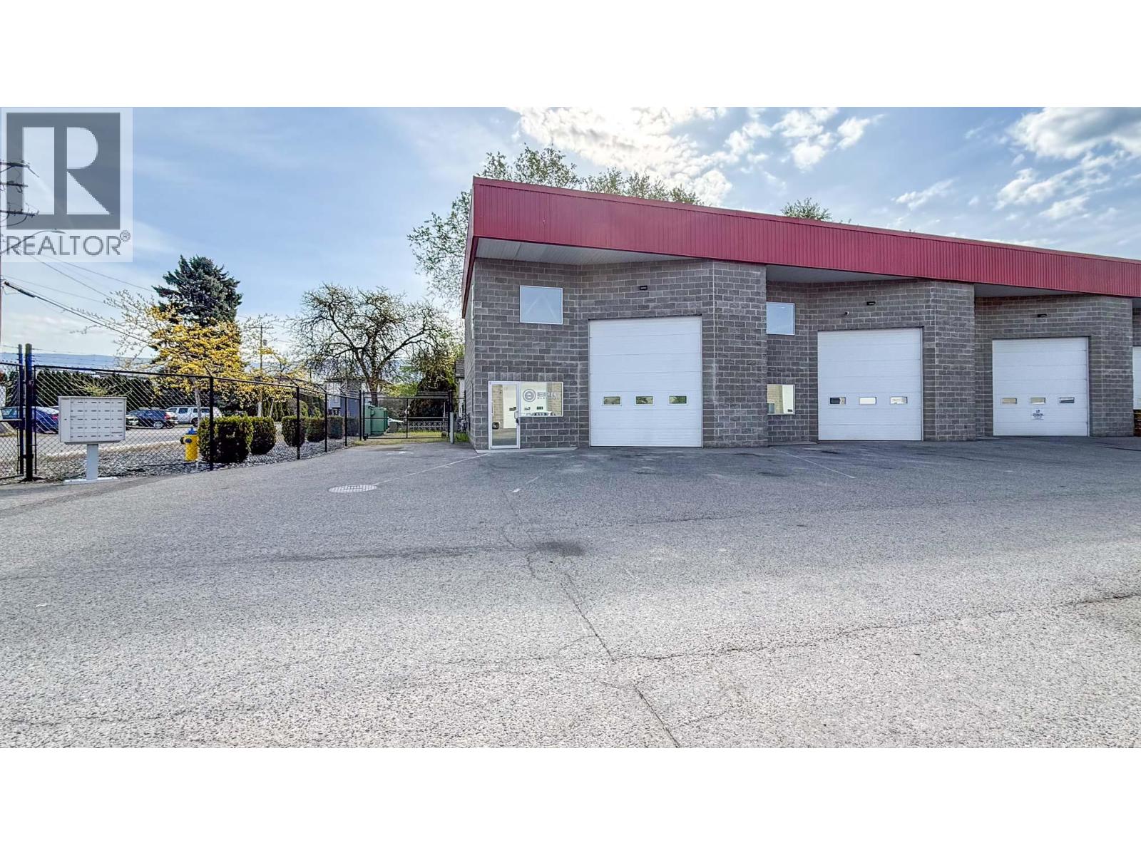 727 Stremel Road Unit# 12 & 13 Property Photo 1