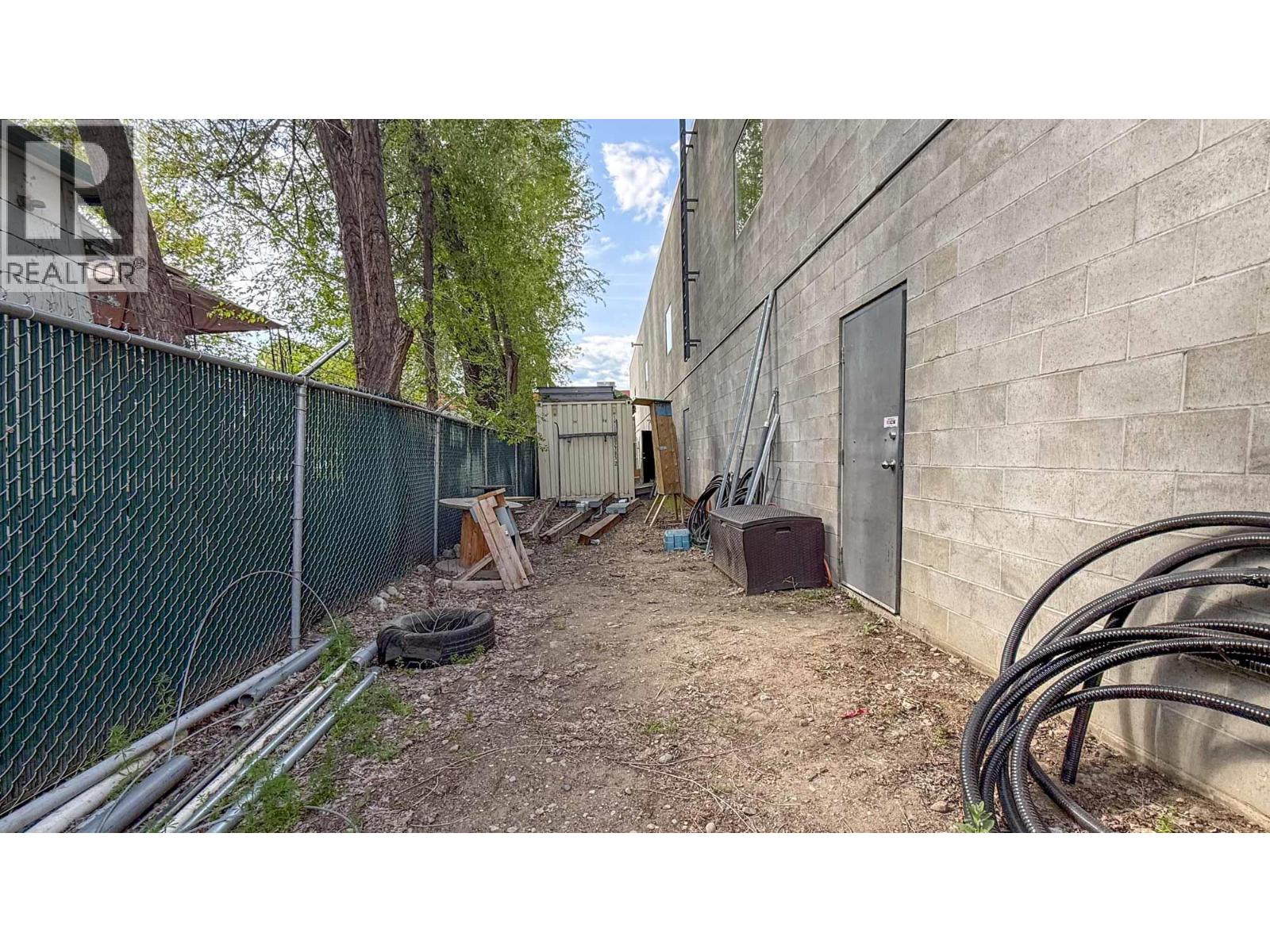 727 Stremel Road Unit# 12 & 13 Property Photo 18