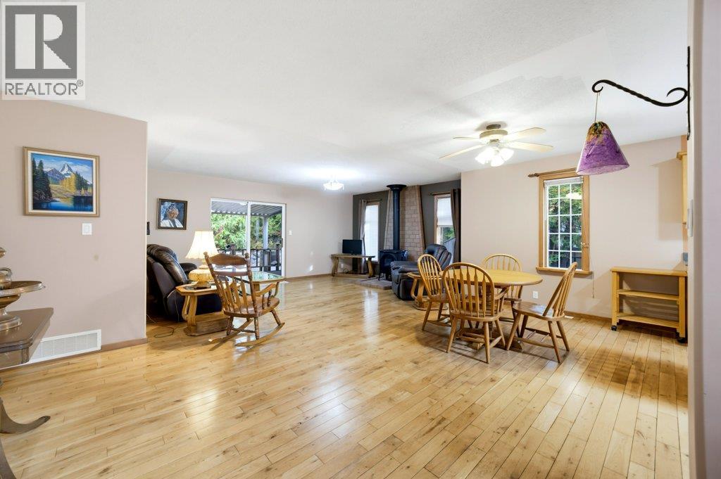 2457 Centennial Drive Property Photo 7