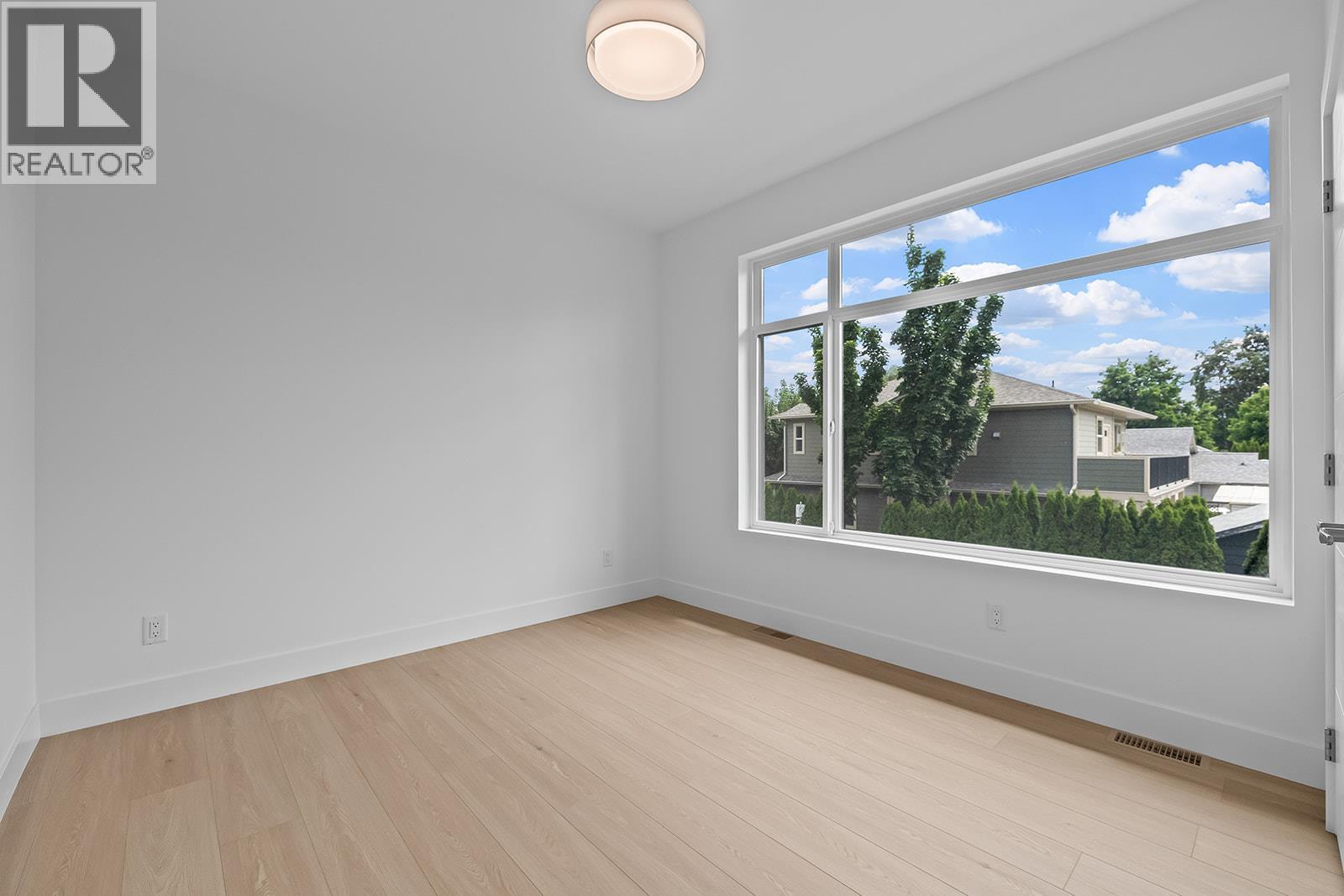 662 Birch Avenue Unit# 2 Property Photo 27