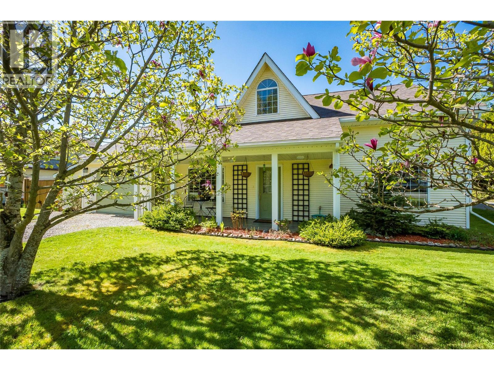 661 C Avenue Property Photo 1