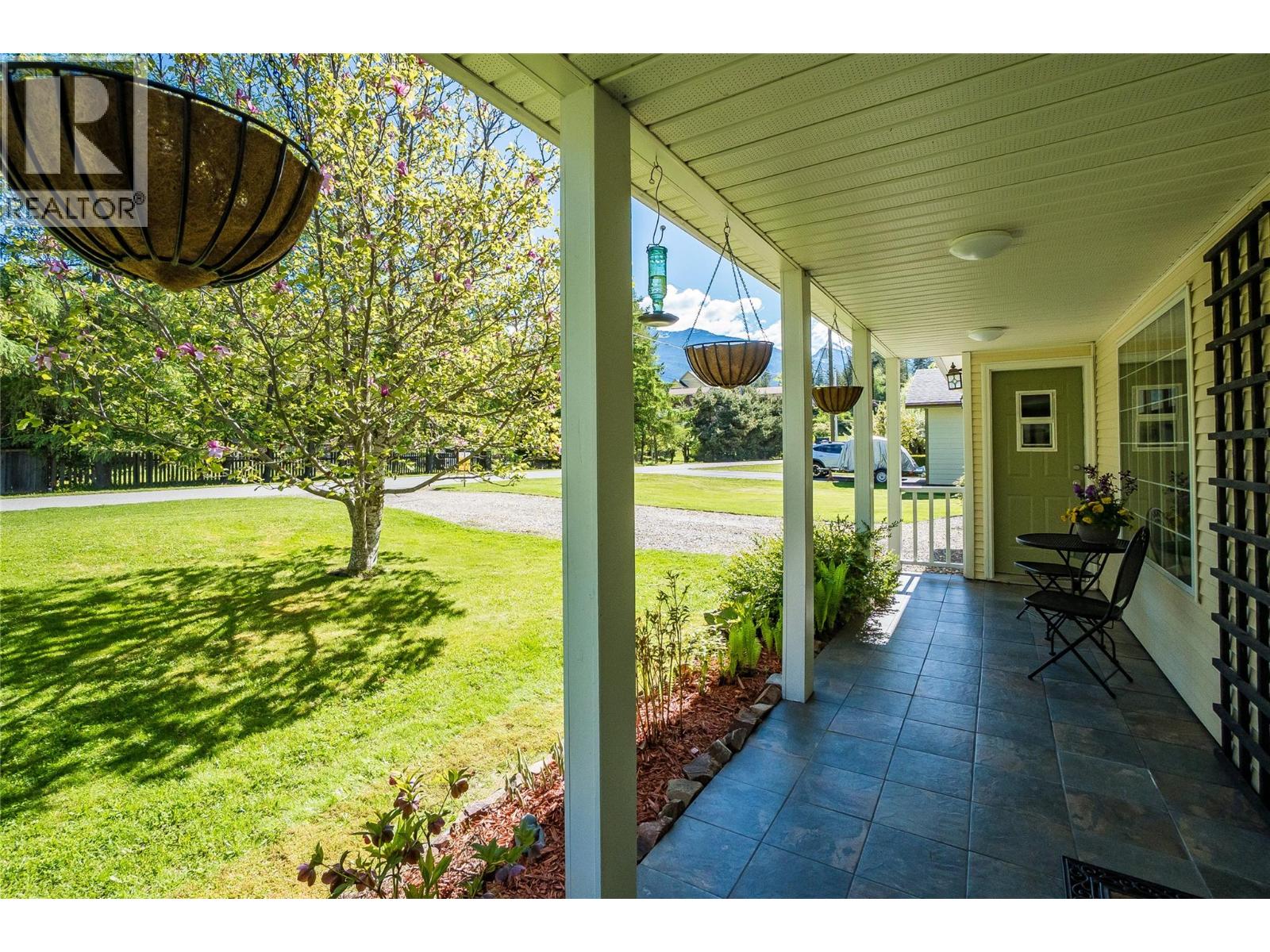 661 C Avenue Property Photo 11