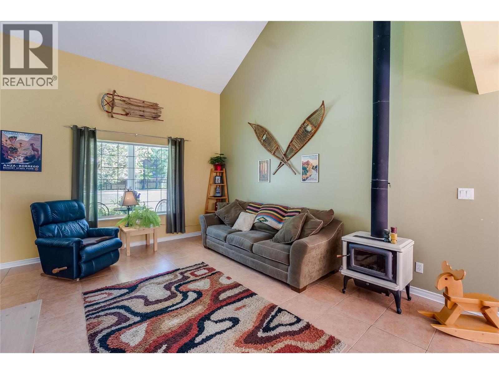 661 C Avenue Property Photo 15