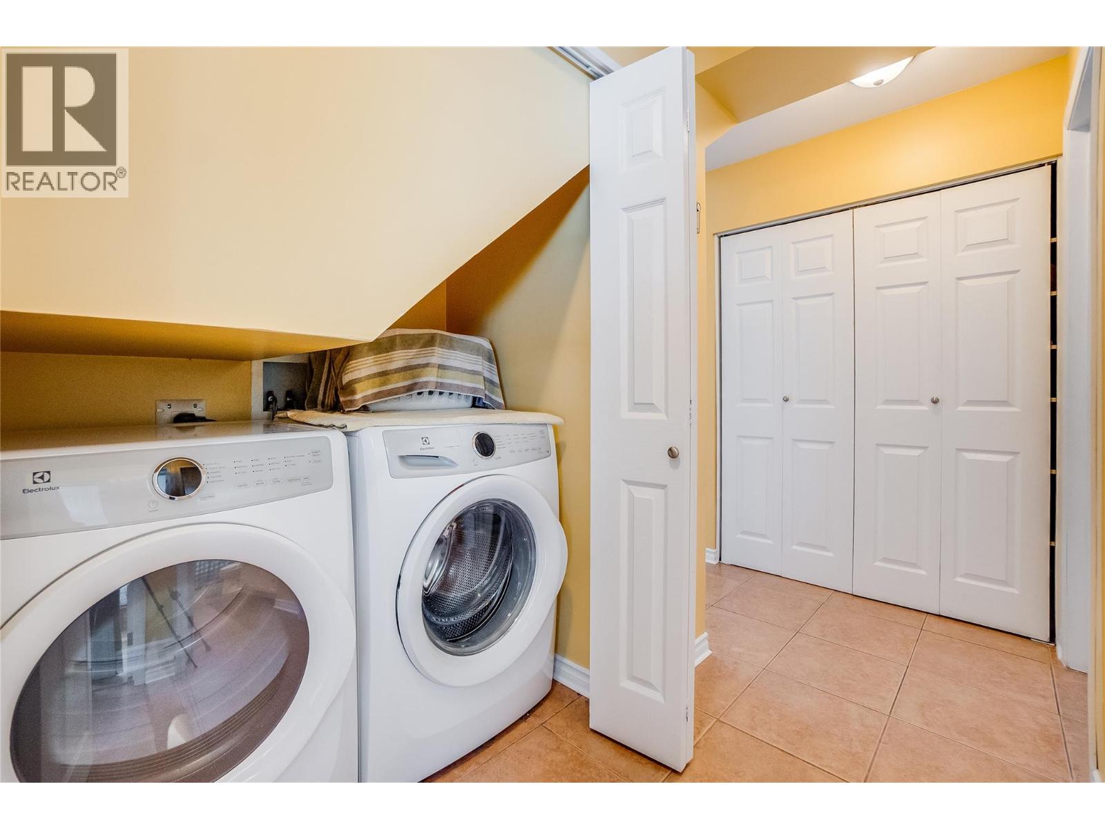 661 C Avenue Property Photo 34