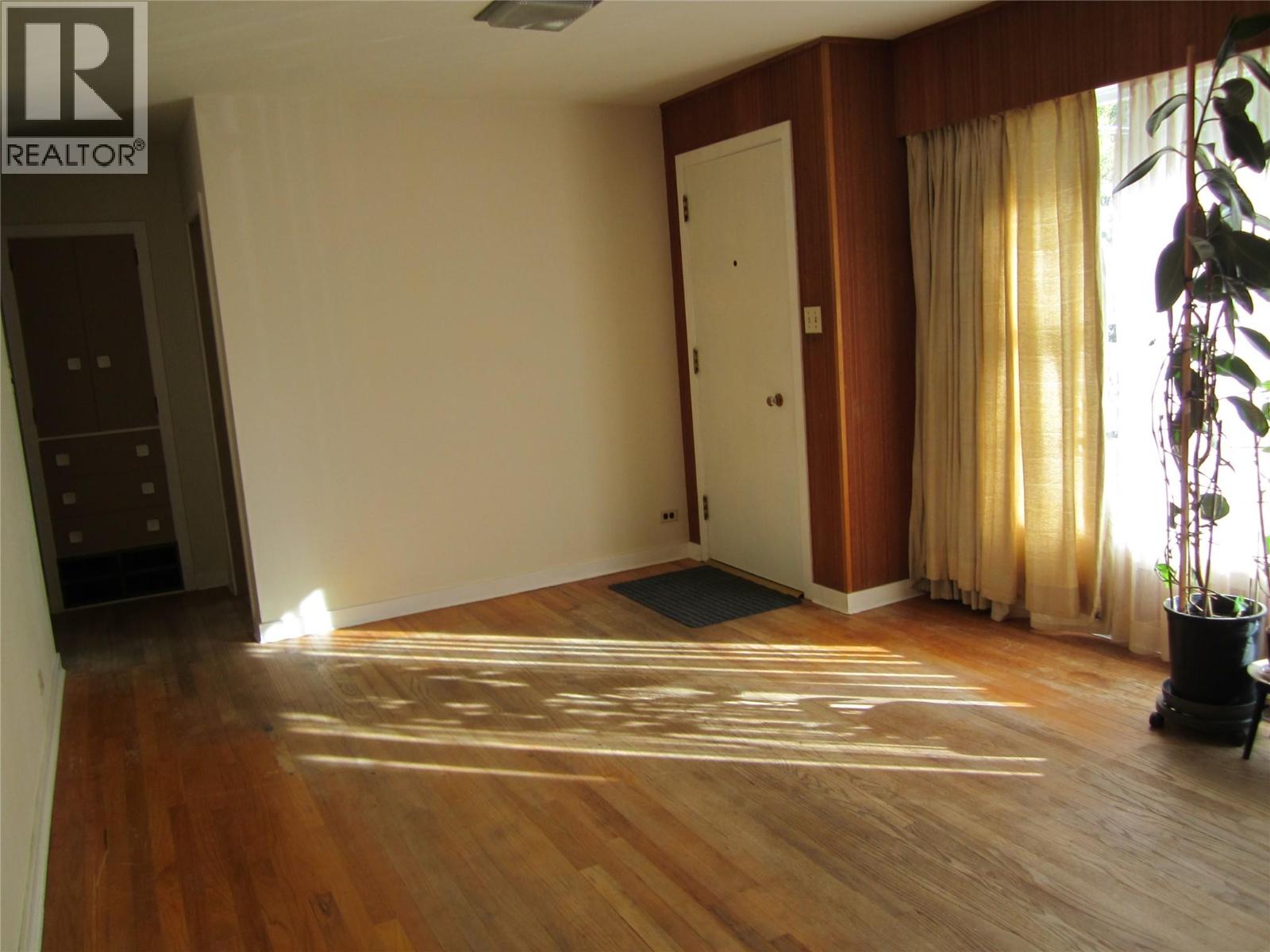1285 Forestbrook Drive Property Photo 11