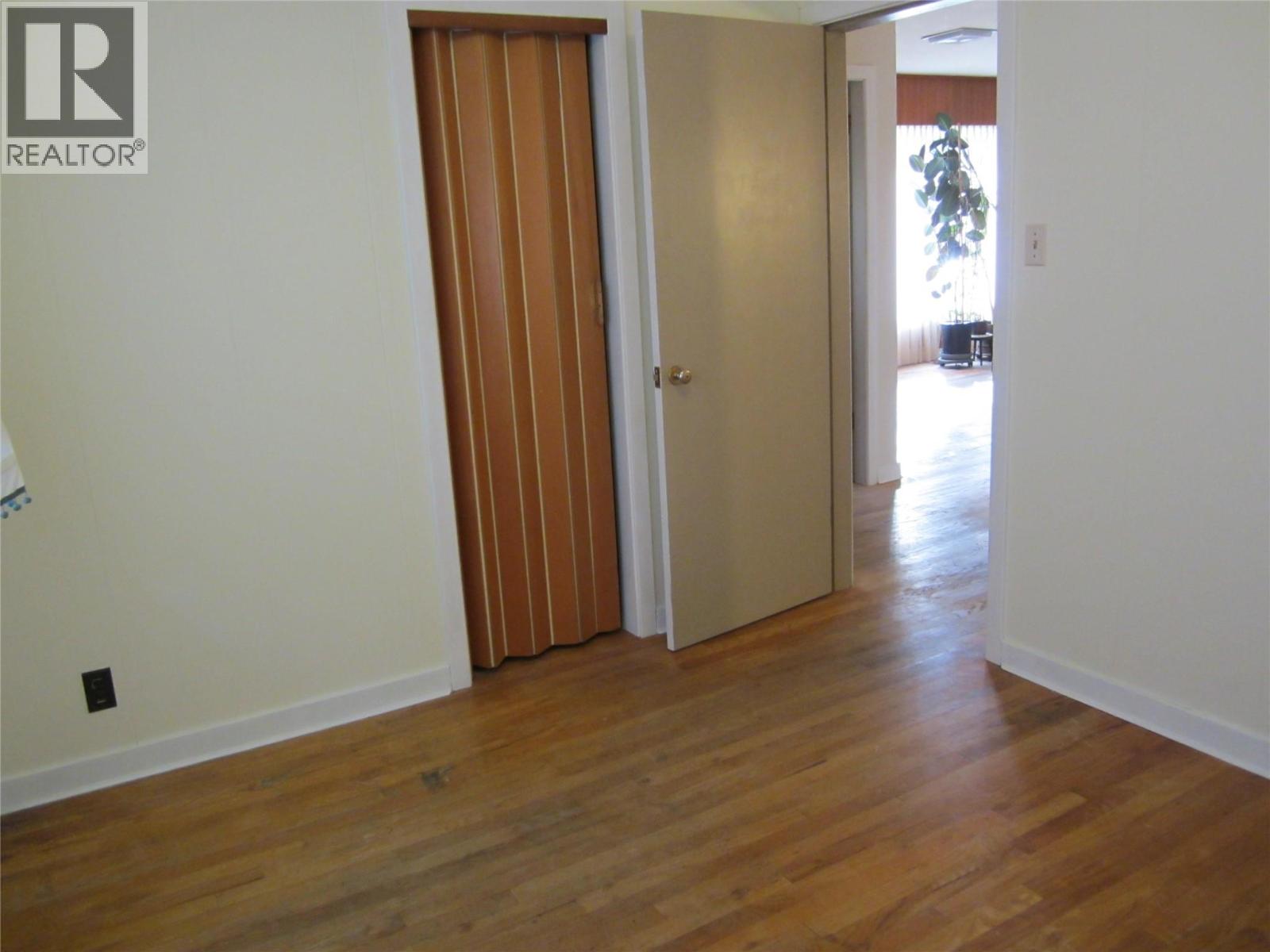 1285 Forestbrook Drive Property Photo 14