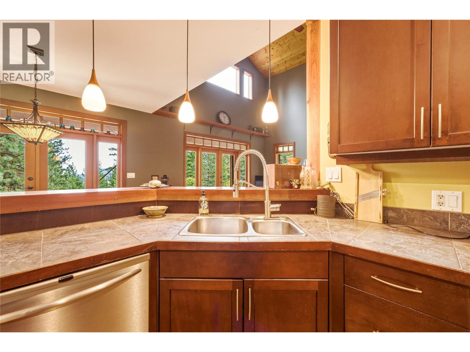 4127 O'neil Road Property Photo 10