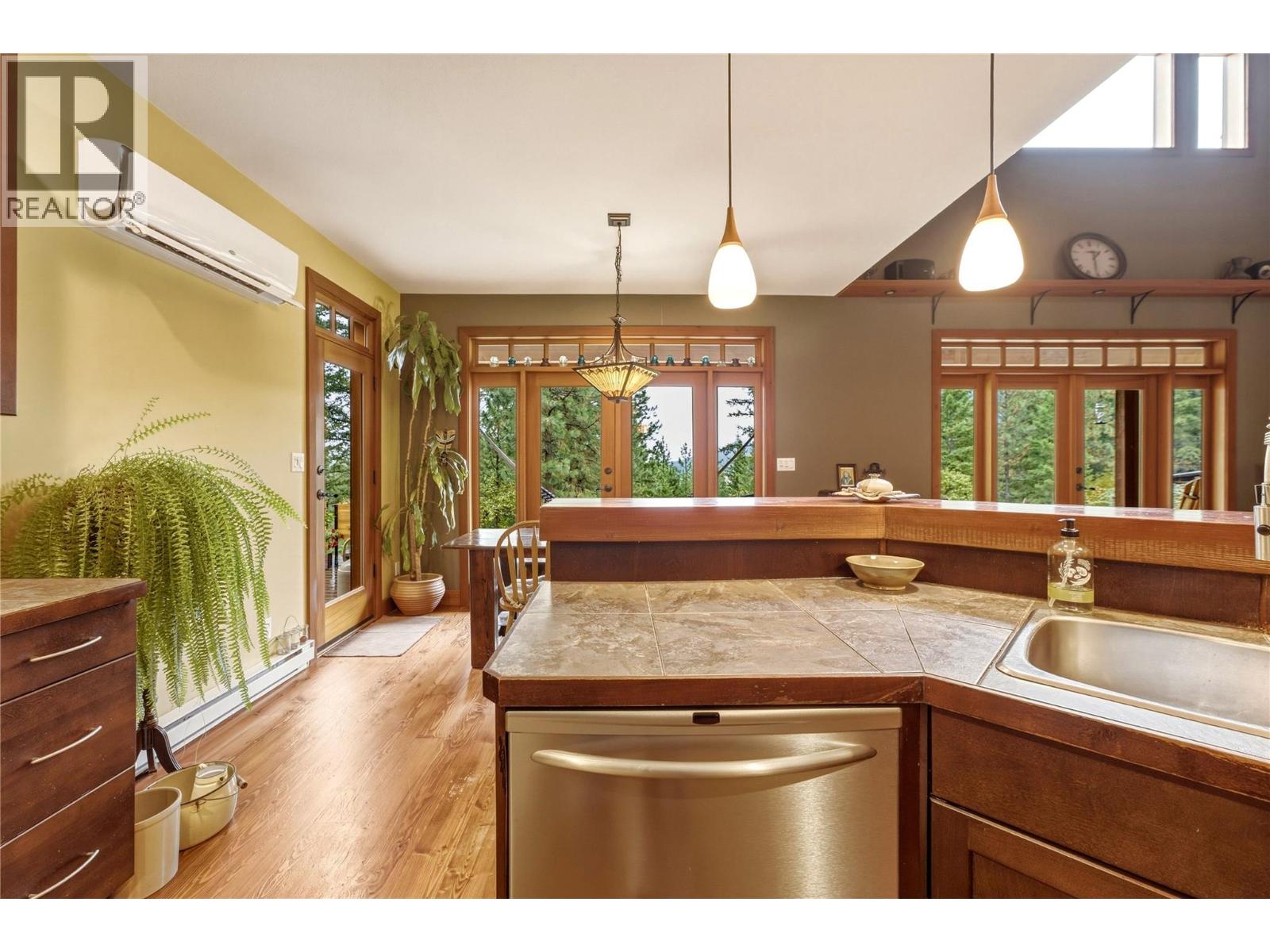 4127 O'neil Road Property Photo 11