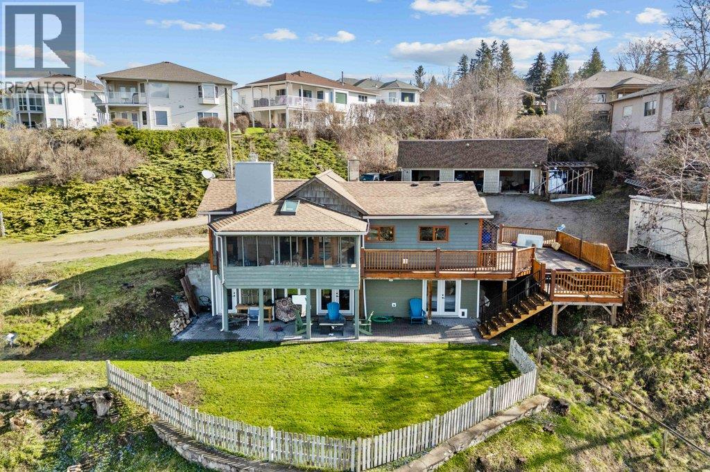1321 10th Avenue Property Photo 7