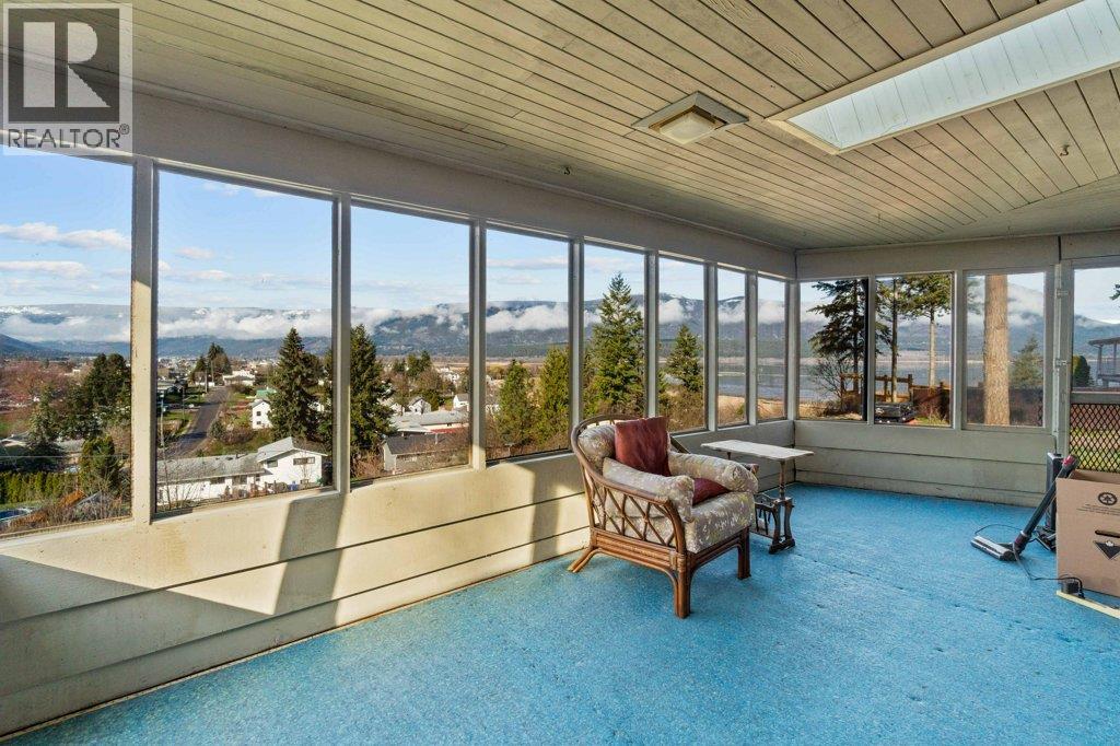 1321 10th Avenue Property Photo 24