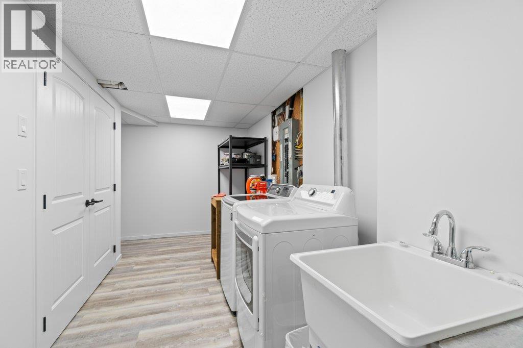 1321 10th Avenue Property Photo 59