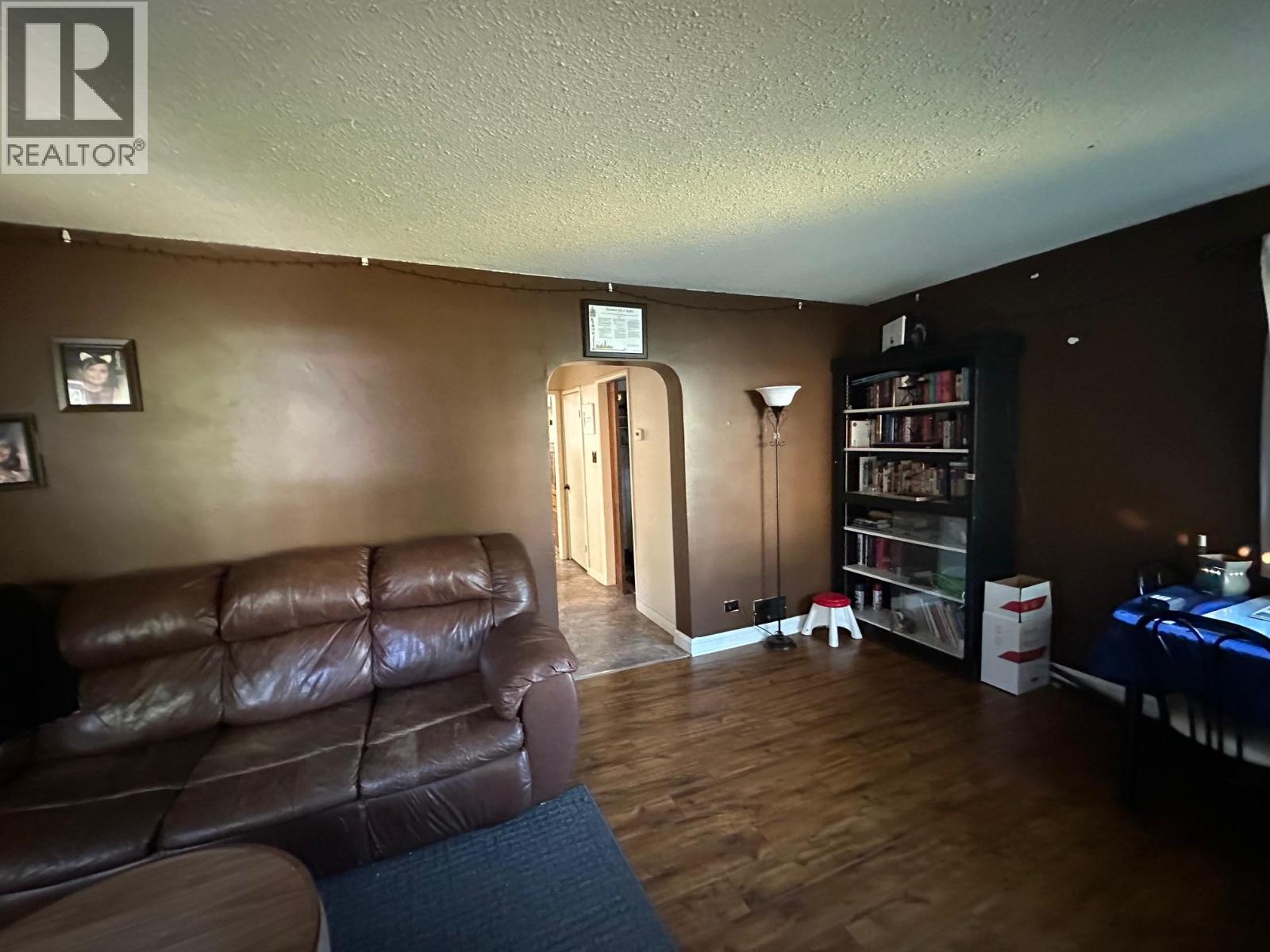 609 Second Street Property Photo 5