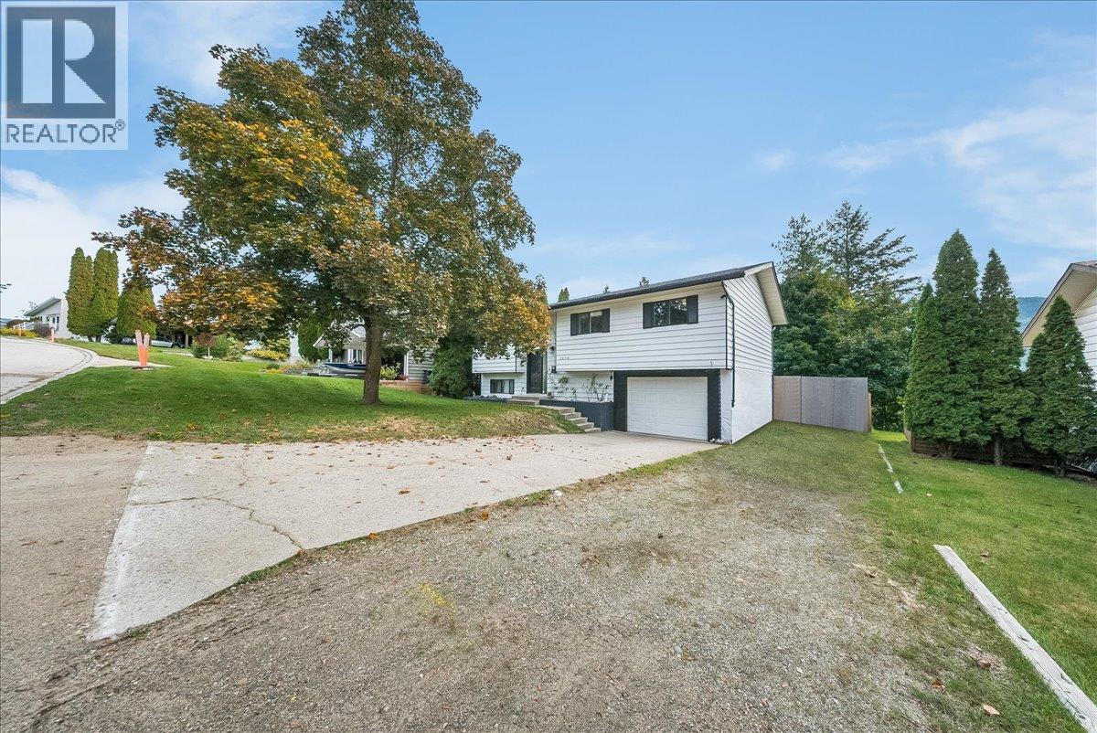 3609 Southridge Drive Property Photo 1