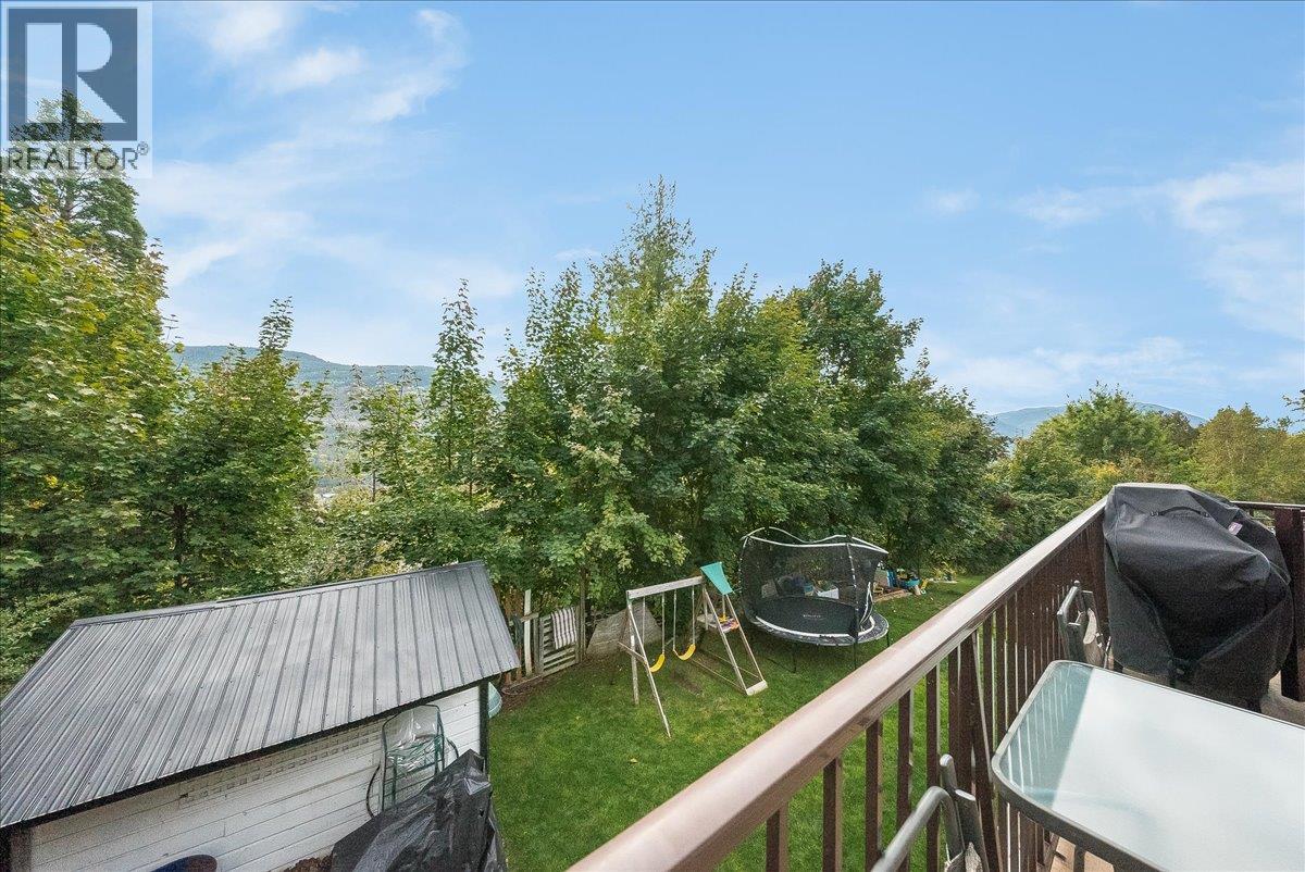 3609 Southridge Drive Property Photo 7