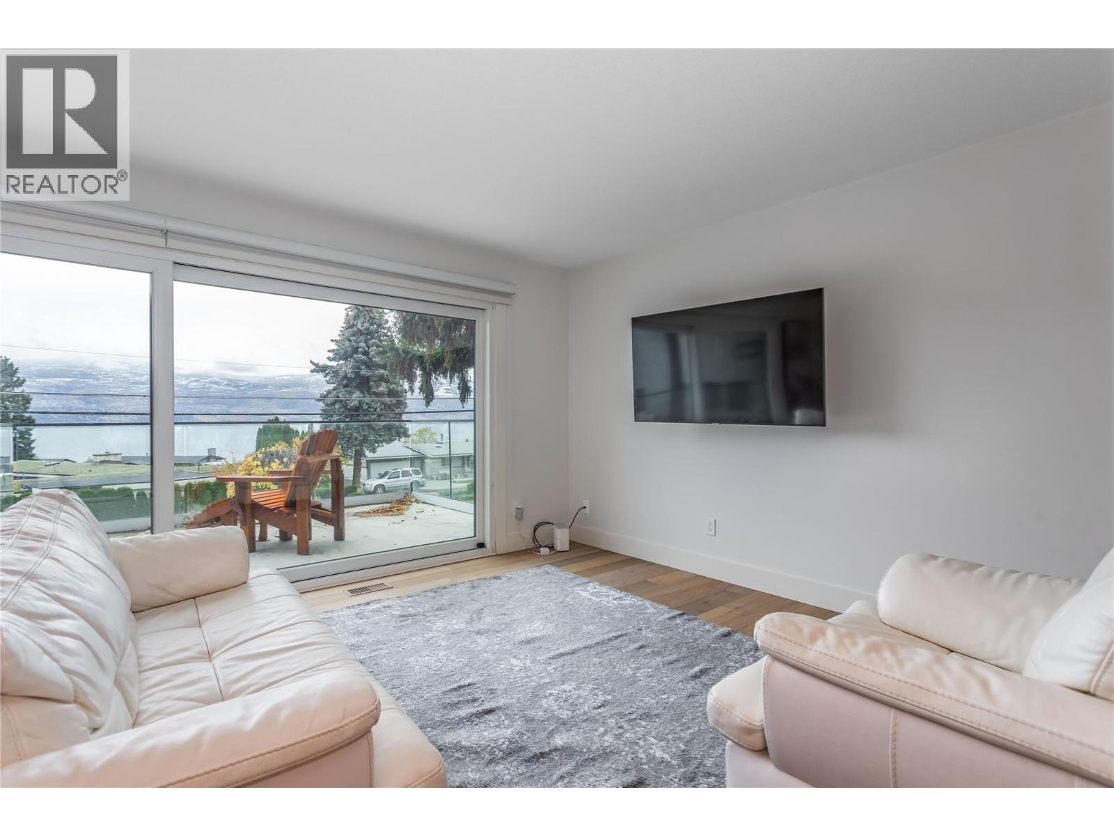 3038 Ourtoland Road Property Photo 11