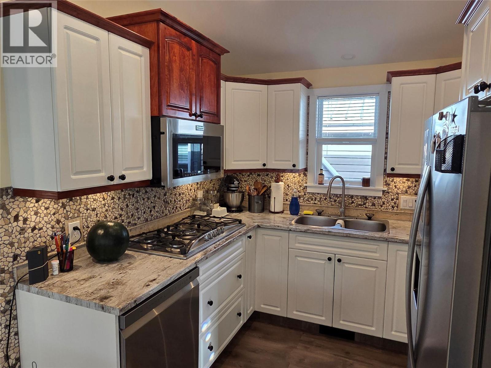 4354 Highway 3 Unit# 30 Property Photo 4