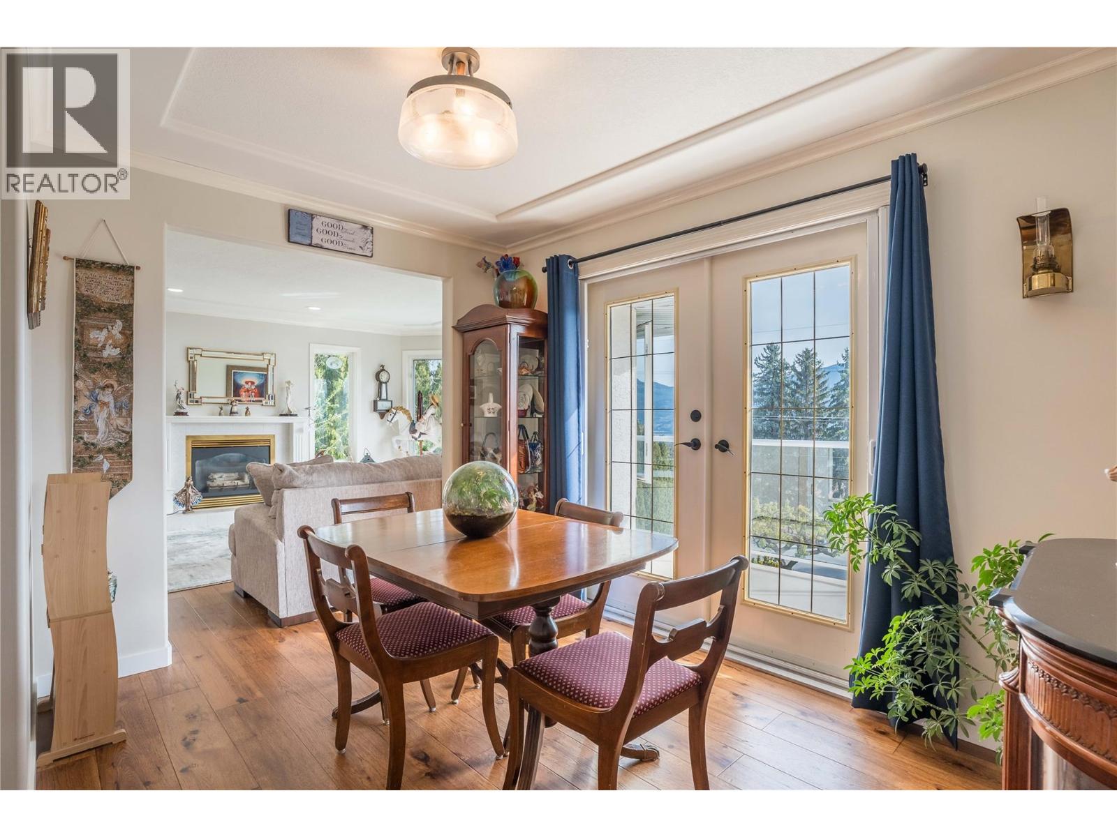 10804 Giants Head Road Property Photo 8