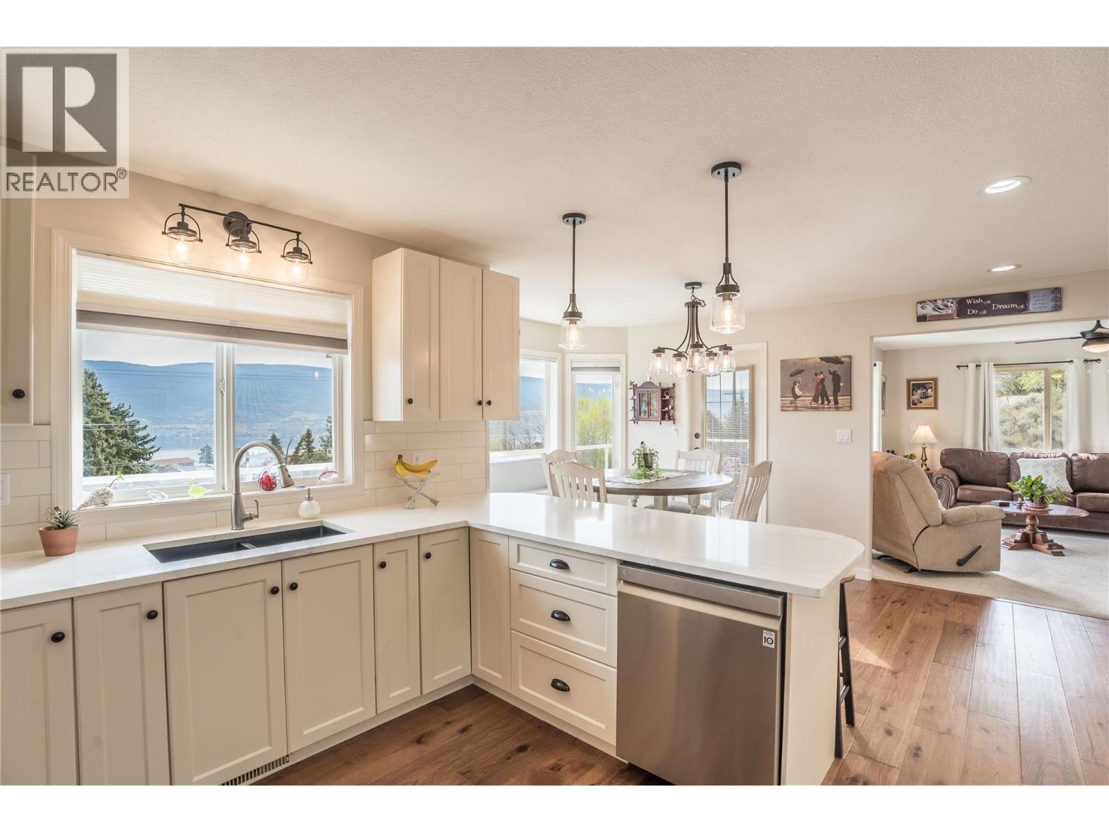10804 Giants Head Road Property Photo 11
