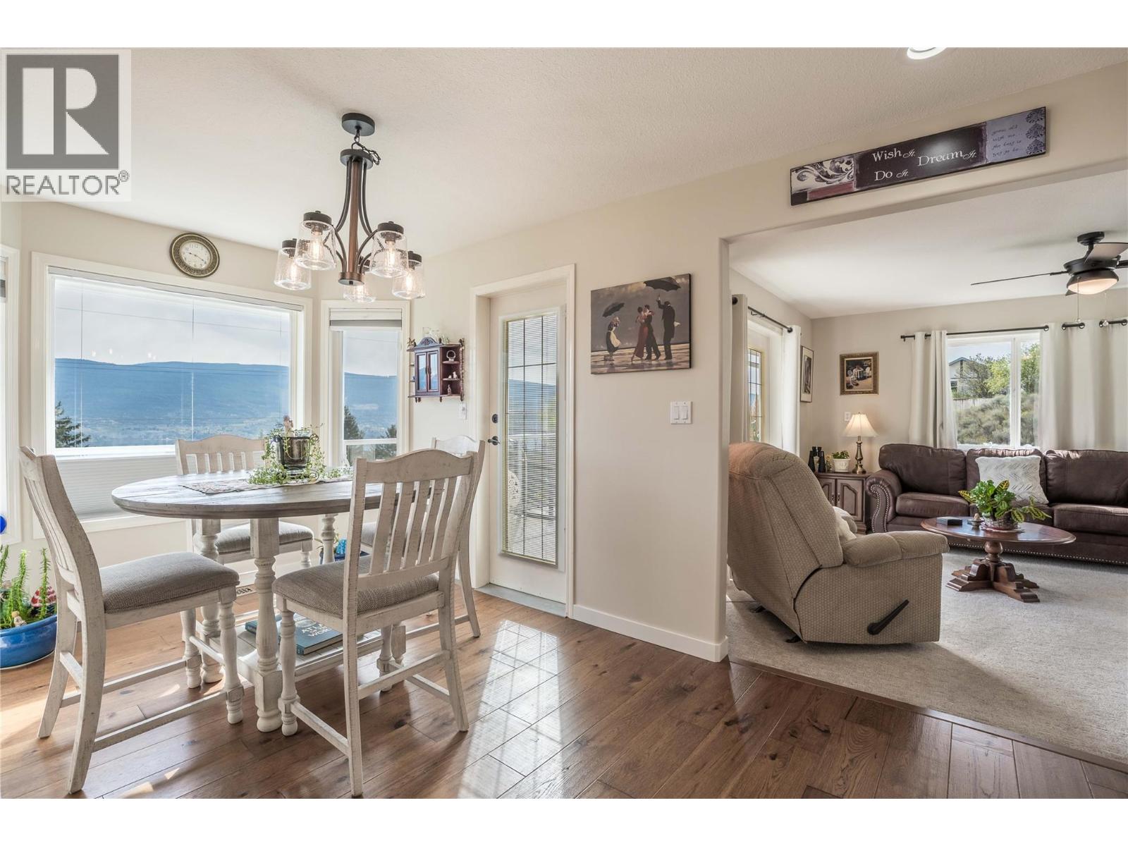 10804 Giants Head Road Property Photo 14
