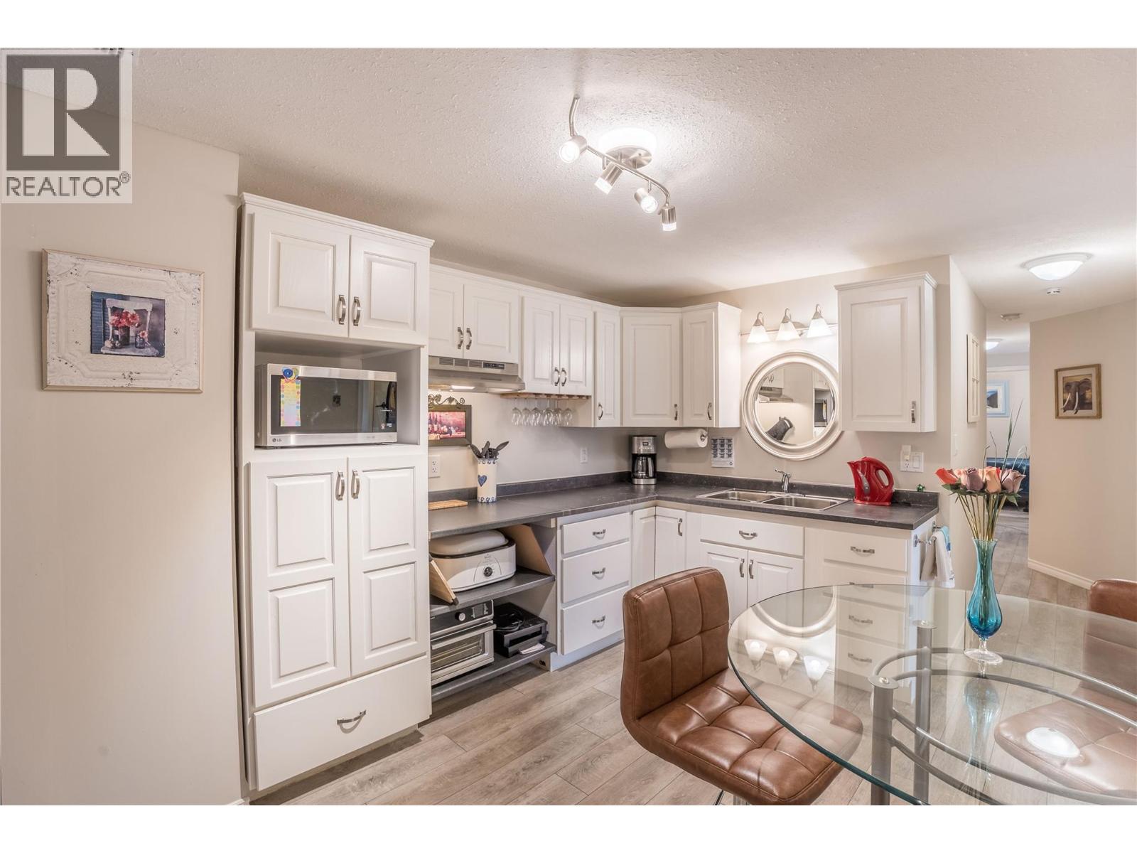 10804 Giants Head Road Property Photo 34