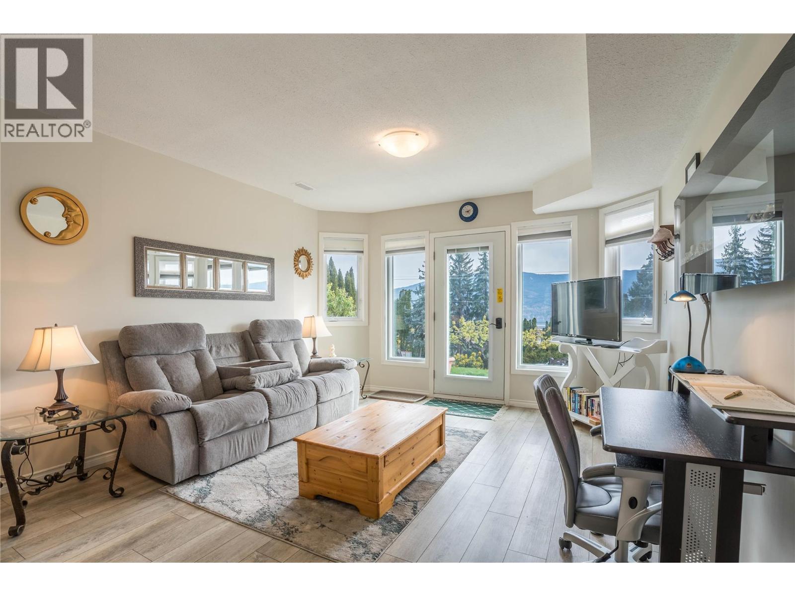 10804 Giants Head Road Property Photo 43