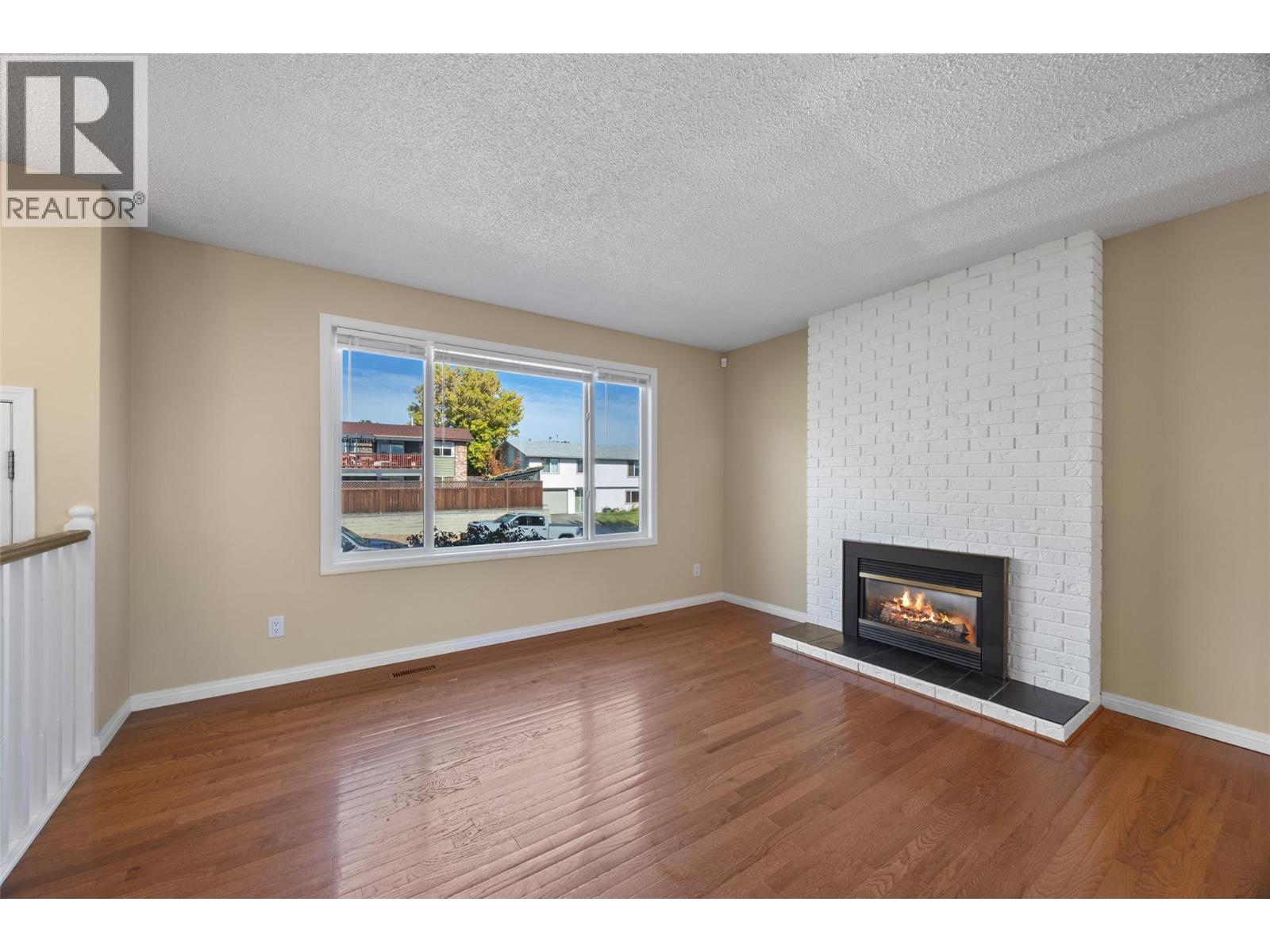 1145 Linthorpe Road Property Photo 6