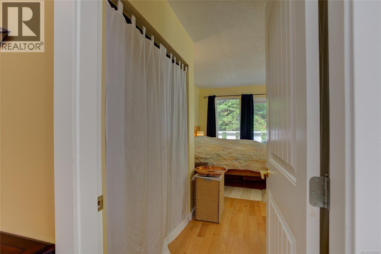 9857 Youbou Rd Property Photo 21