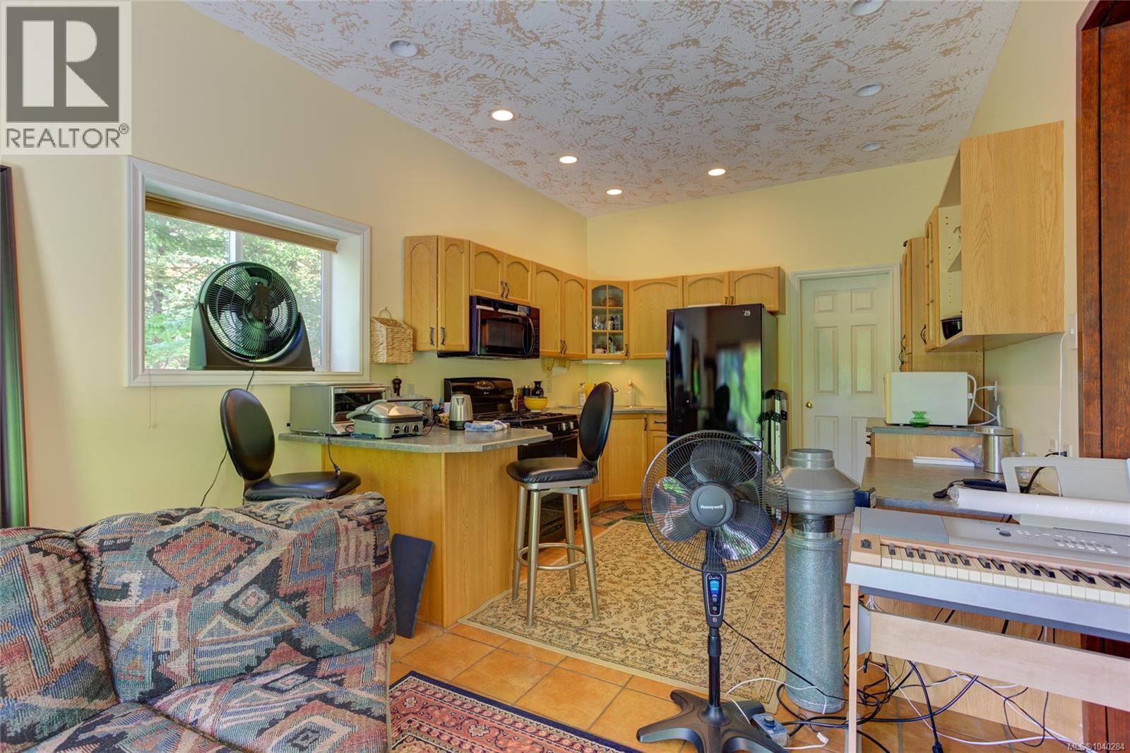 9857 Youbou Rd Property Photo 54