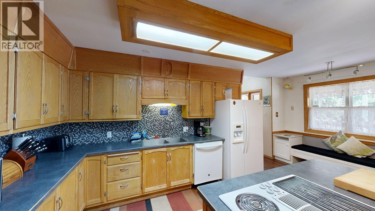 1693 Oberg Johnson Road Property Photo 6