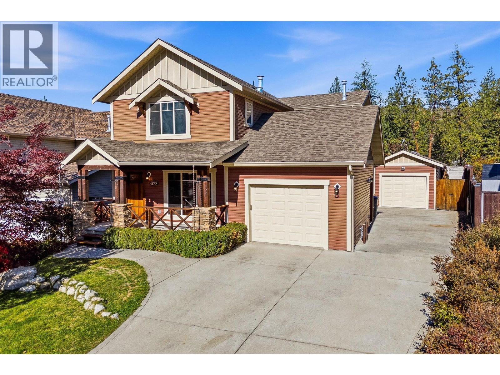 922 Paret Crescent Property Photo 1
