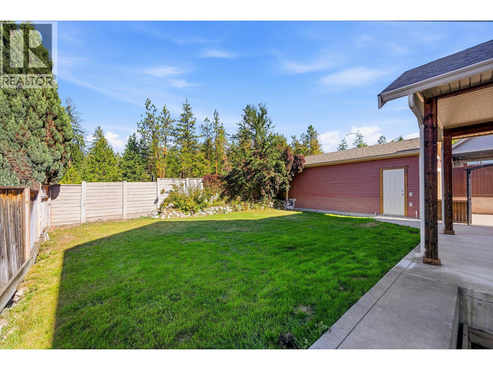 922 Paret Crescent Property Photo 33