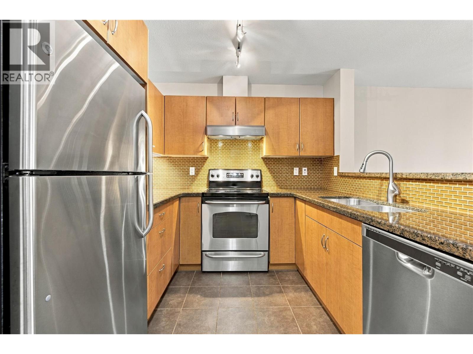 563 Yates Road Unit# 412 Property Photo 6