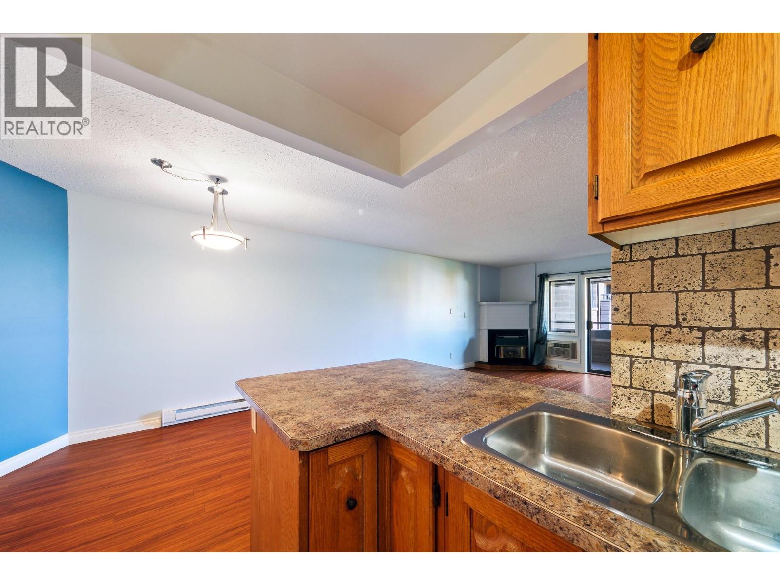 1801 32 Street Unit# 303 Property Photo 5