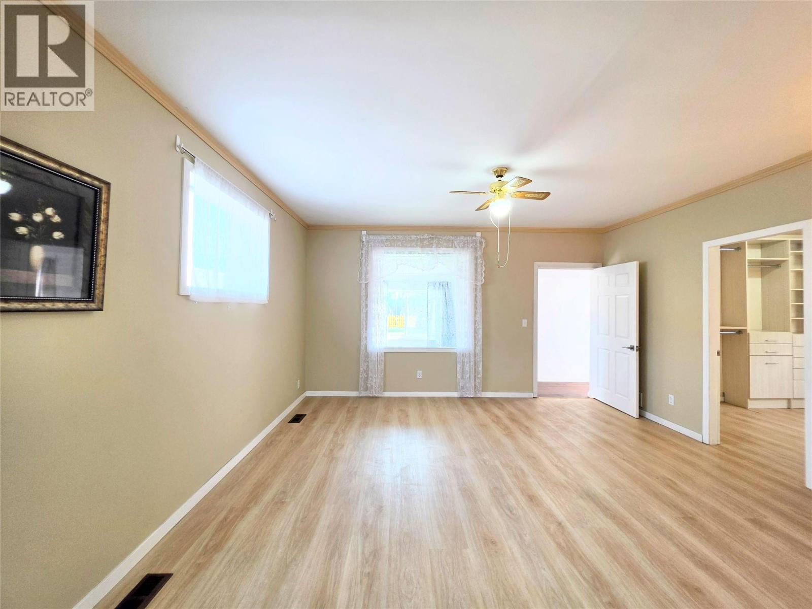101 6th Avenue S Property Photo 11