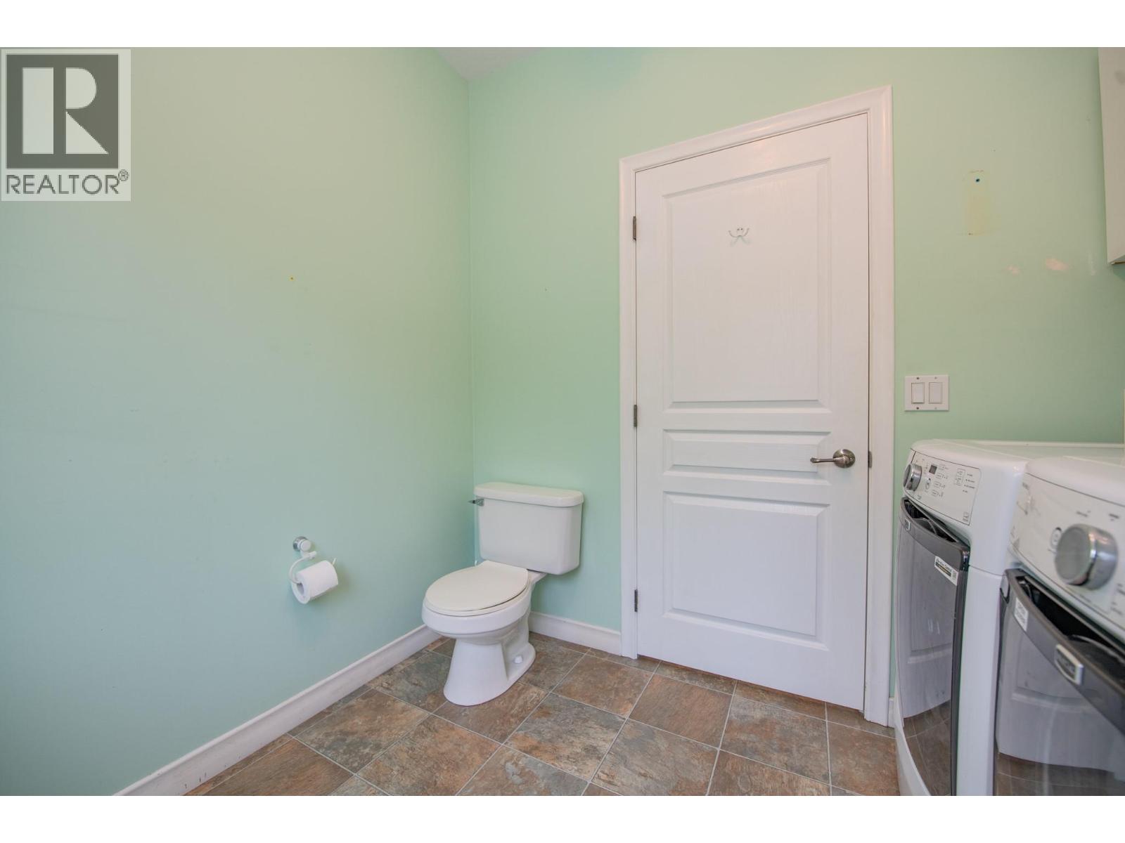 16585 Toby Road Property Photo 21