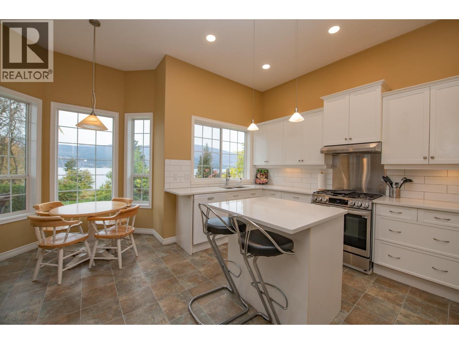 16585 Toby Road Property Photo 46