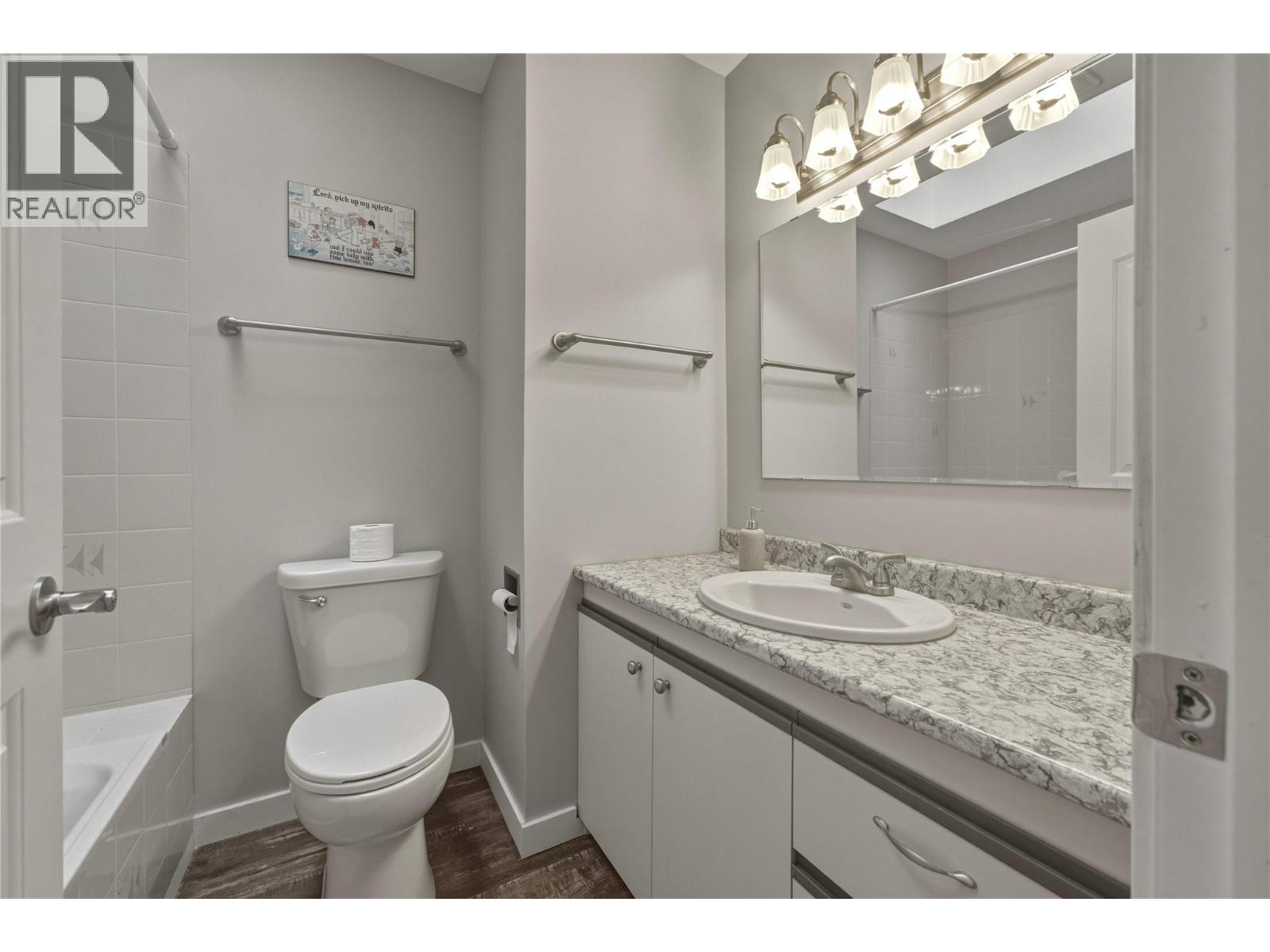 317 3rd Street Property Photo 14