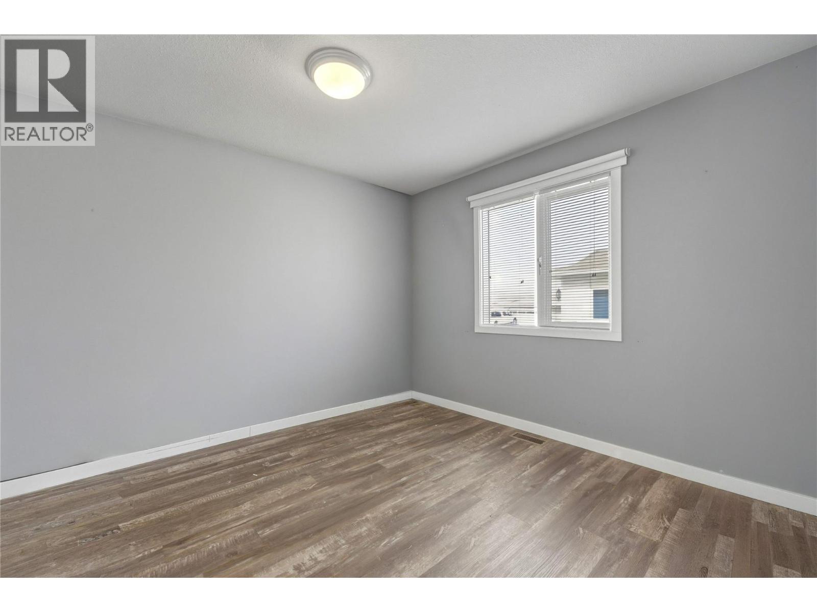 317 3rd Street Property Photo 15
