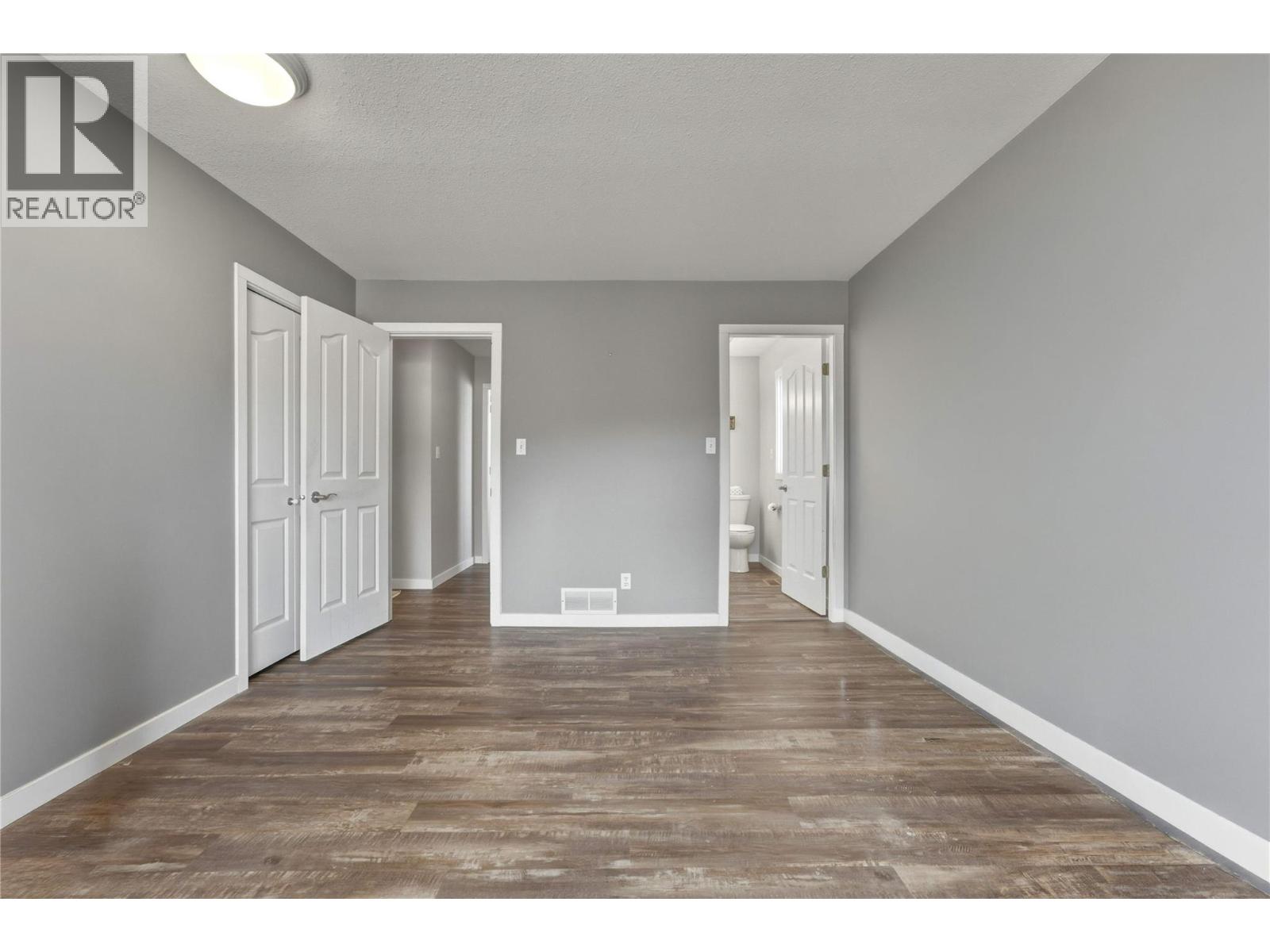 317 3rd Street Property Photo 18