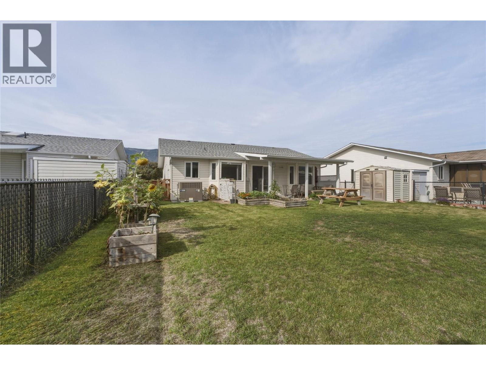 317 3rd Street Property Photo 23