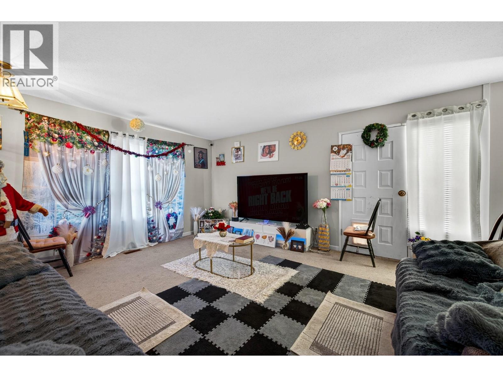 2070/2072 Westsyde Road Property Photo 2