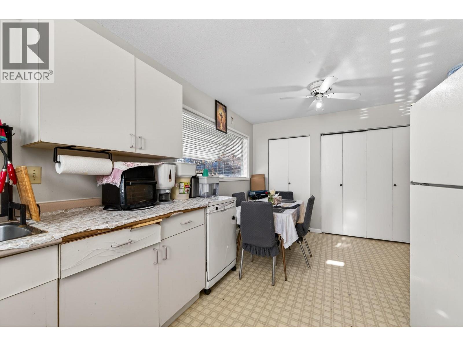 2070/2072 Westsyde Road Property Photo 7