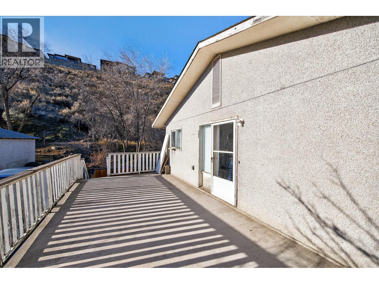 2070/2072 Westsyde Road Property Photo 14