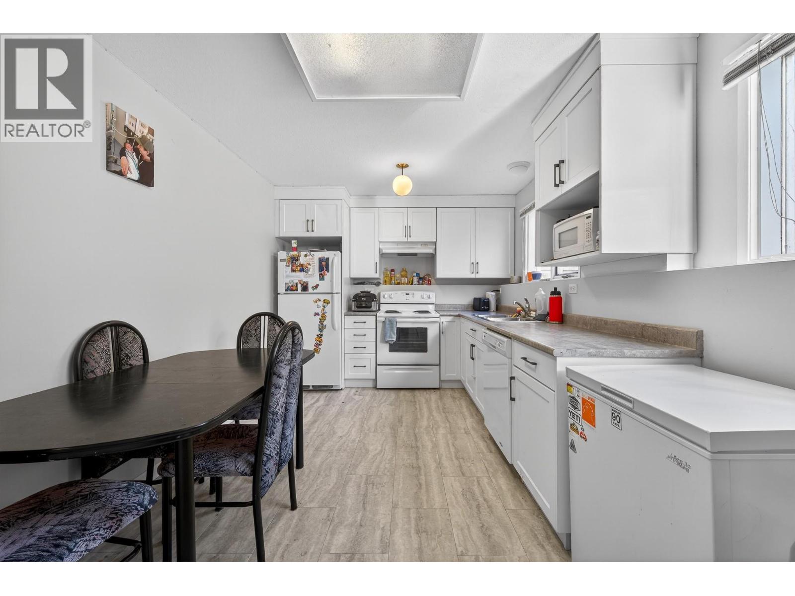 2070/2072 Westsyde Road Property Photo 18